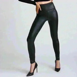 Bagatelle Women’s Faux Leather Leggings. Size small.